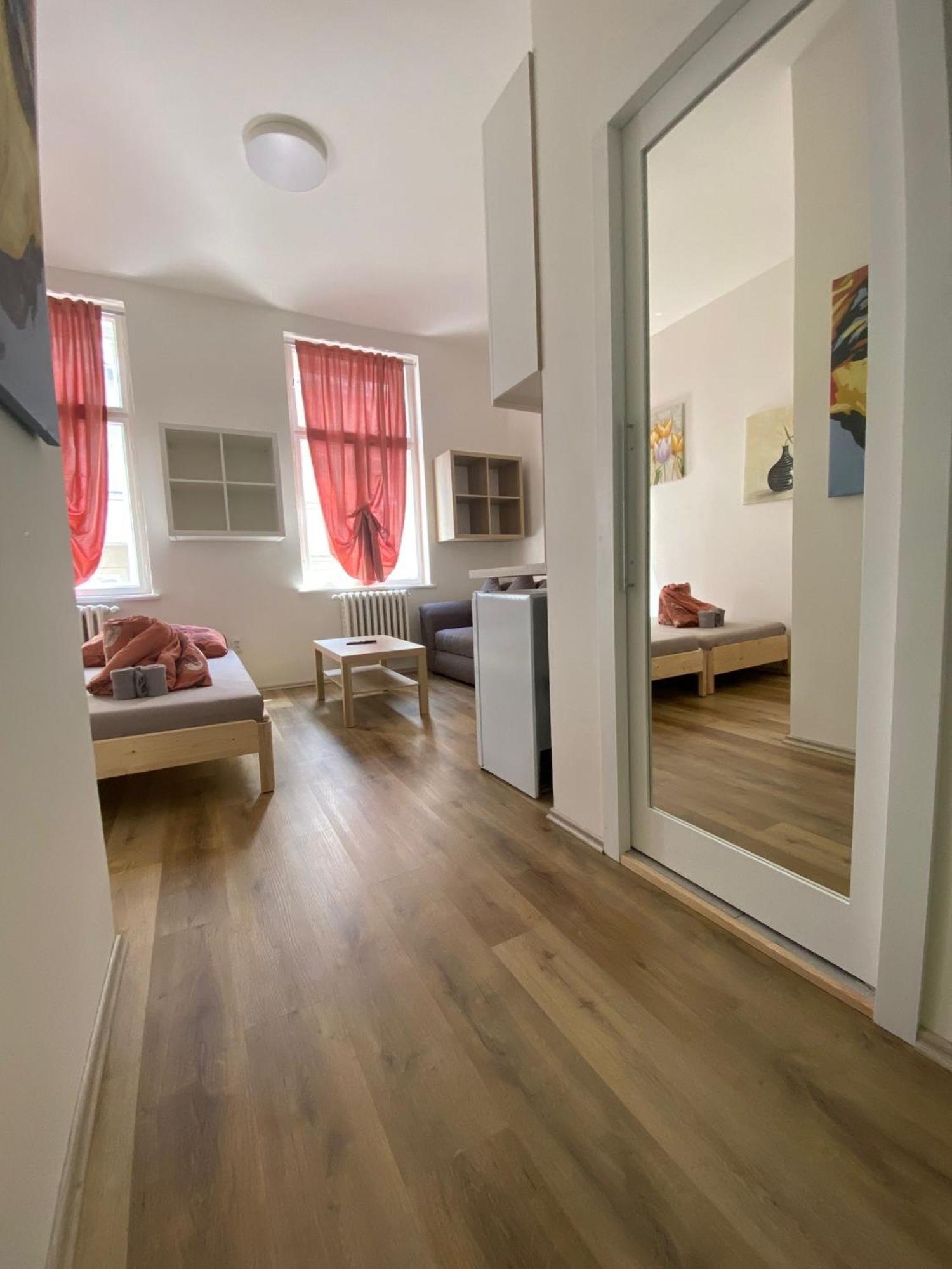 Garsoniera Ostrava City Centr, Na Hradbach 118 Exterior foto